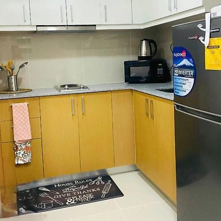 Cosy Executive 1 Bedroom Uptown Parksuites Ultra Fast Internet Manila Dış mekan fotoğraf