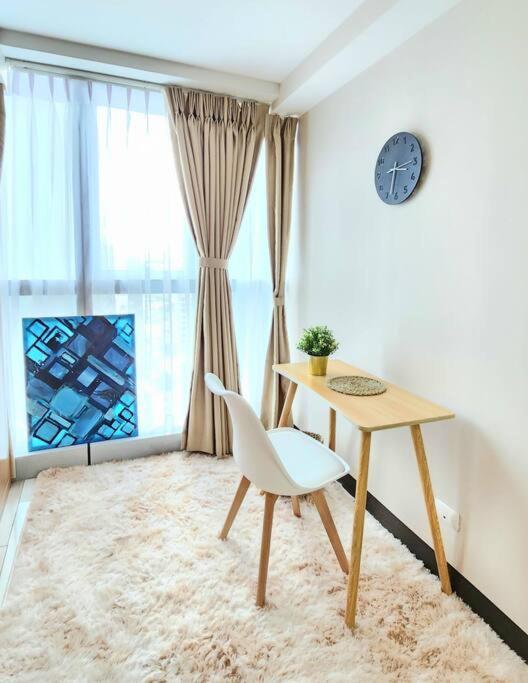 Cosy Executive 1 Bedroom Uptown Parksuites Ultra Fast Internet Manila Dış mekan fotoğraf